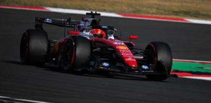 Leclerc réaffirme son attachement à Ferrari et espère que 'notre heure viendra'