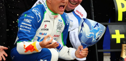 Villeneuve croit au succès d’Hadjar chez Red Bull F1