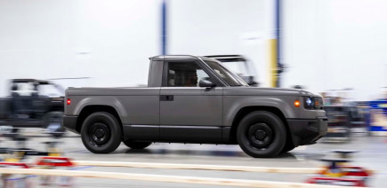 Slate : le constructeur soutenu par Amazon dépasse les 150 000 commandes avec son pick-up électrique