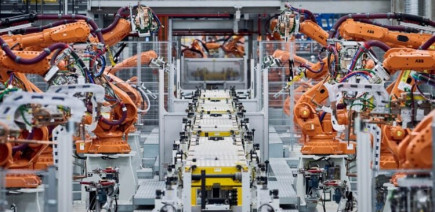 Quelle est cette mystérieuse usine BMW où l'on fabrique des voitures fantômes ?