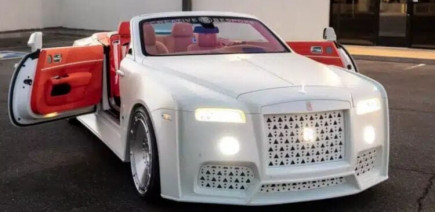 Ce préparateur ajoute du plastique sur une Rolls-Royce !