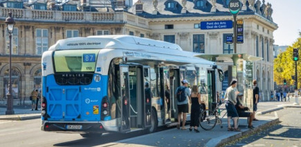 Adieu diesel, bonjour friture ? Comment l’Île-de-France tente de sauver son pari écologique avec l'HVO