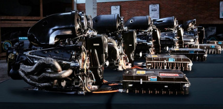 La FIA aurait déjà validé les solutions moteur de Mercedes et Red Bull