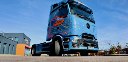 Camions électriques : la satisfaction de cette firme normande après un mois avec le Mercedes eActros 600