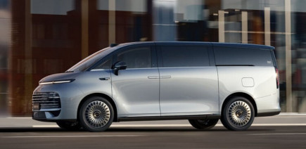 Galaxy V900 : Geely lance son nouveau monospace