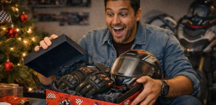 Après Noël, place au plaisir : notre sélection de cadeaux auto et moto à s’offrir sans culpabiliser !