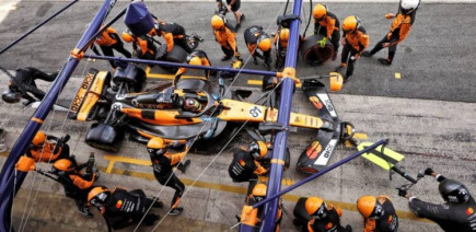 McLa...reine des pitstops : l'orange est mis !