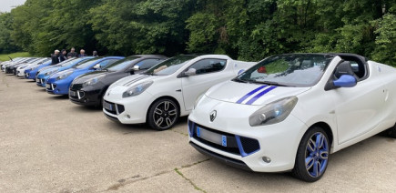 Il existe un club de propriétaires de Renault Wind et c’est magnifique