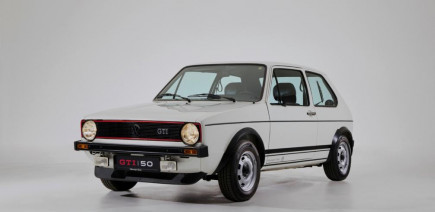Rétromobile 2026 : 50 ans de Golf GTI retracés sur le stand Volkswagen