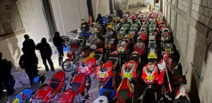 Le FBI saisit près de 34 millions d'euros de motos dans un garage !