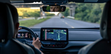 Ce dispositif interdit dans votre voiture peut vous coûter jusqu’à 1 500 €… même sans l’utiliser