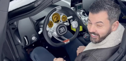 Le grand patron de Bugatti s’amuse dans la neige comme un gamin avec la nouvelle Tourbillon