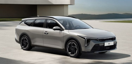 Kia croit encore au break, et le prouve avec ce modèle qui arrive bientôt en France