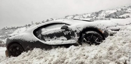 Une Bugatti Tourbillon de 1 800 ch dans la neige : la scène hallucinante du patron Mate Rimac