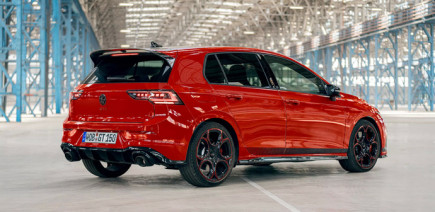 La plus performante des Volkswagen Golf GTI sera à Rétromobile 2026, avec toutes ses ancêtres