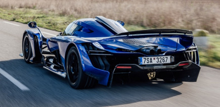 Au fait, c’est quoi ce « Ultimate Supercar Garage » qui ouvre ses portes le 29 janvier 2026 à côté de Rétromobile ?