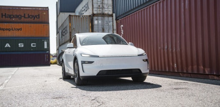 Les propriétaires de Tesla vont pouvoir réduire de 50 % leur prime d’assurance grâce au logiciel d’aide à la conduite FDS