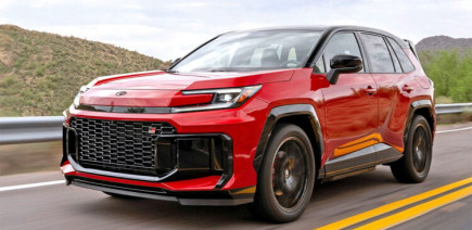 Toyota RAV4 : que vaut ce nouveau SUV hybride ?