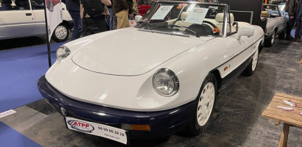 Rétromobile 2026 - les bonnes affaires à moins de 30 000 € en vidéo : Alfa Romeo Spider Beauté