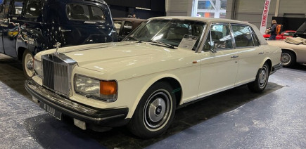 Une ultra-luxueuse Rolls-Royce Silver Spur à 27 990 € - Rétromobile 2026 - les bonnes affaires à moins de 30 000 € en vidéo