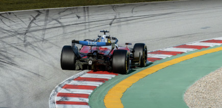 Hamilton rassuré par la fiabilité de la SF-26 après des essais hivernaux convaincants à Barcelone