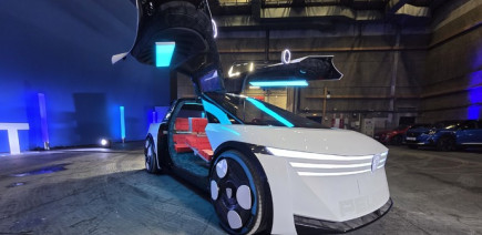 Ne rien faire comme les autres, un choix gagnant pour le Peugeot Polygon ?