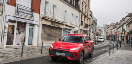 Le MG EHS Hybrid+ est-il un véhicule agréable au quotidien ? Notre essai sans langue de bois