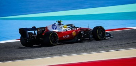 Ferrari a-t-elle pris une longueur d'avance sur la concurrence avec son choix moteur ?