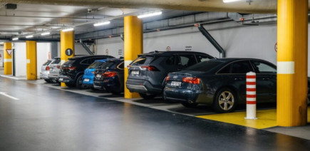 Stationnement à Paris : après la rue, les parkings souterrains disparaissent aussi… jusqu’où ira la réduction des places ?