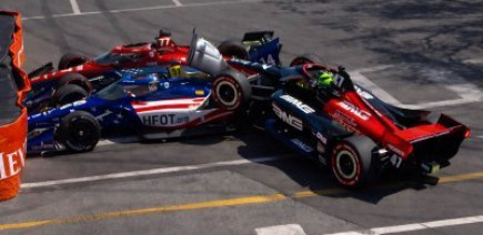 Un crash pour commencer : la leçon américaine de Schumacher