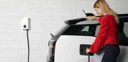 Quelles aides à l’installation d’une borne de recharge à domicile en 2026 ?