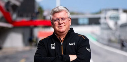Otmar Szafnauer revient dans le paddock en F2