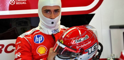 "Mercedes sur une autre planète" : Charles Leclerc inquiet après la claque reçue par Ferrari en qualifications
