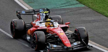 Hamilton soupçonne Mercedes F1 et son moteur, Brown défend son motoriste