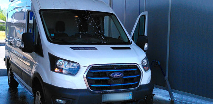 Témoignage : voilà comment Antoine va transformer son utilitaire électrique pour la vanlife