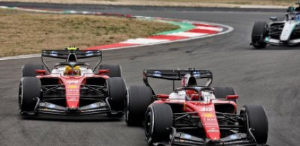 Hamilton contre Leclerc : Ferrari doit agir avant une collision 'tôt ou tard'