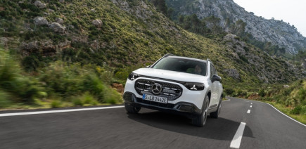 Mercedes GLB 2026 : le SUV premium qui s’affiche au prix d’un Peugeot e-5008