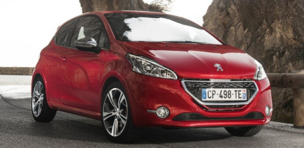 Allez au bout de votre courage et prenez du plaisir en Peugeot 208 GTI