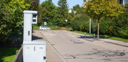 Flashée après avoir signalé un radar sur Facebook : cette automobiliste ne s’y attendait pas