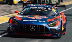 Nürburgring, Verstappen : la NLS4 vire au drame, collision entre sept voitures et un pilote décédé