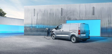 L’exécutif durcit les règles pour favoriser les véhicules utilitaires électriques " Made in Europe"