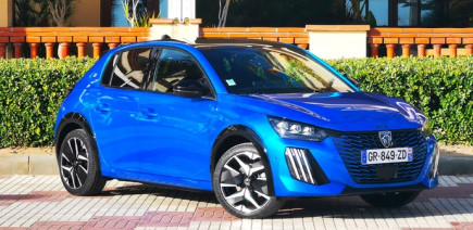 Panne sur une voiture neuve : avez-vous vraiment droit à un véhicule de remplacement gratuit ?