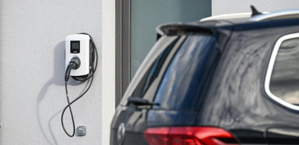 Le ministre de l’Économie veut booster la recharge électrique dans les copropriétés