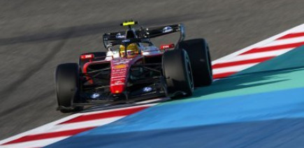 Critiqué et annoncé fini, Hamilton règle ses comptes