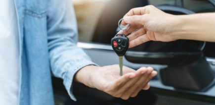 SUV, citadine, électrique : combien vous payez vraiment votre carte grise à Marseille