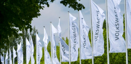 Volkswagen serre la vis sur certains avantages sociaux et oblige ses employés à passer aux voitures électriques