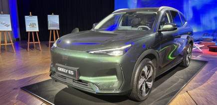 Nouveau Geely EX5 : à partir de 37 990 € en France, le SUV électrique peut-il faire de l’ombre au Tesla Model Y ?