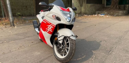1 200 € pour une “Suzuki Hayabusa” ? Ces copies venues d’Inde deviennent un vrai phénomène