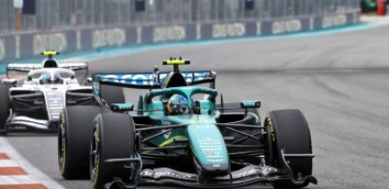 'Nous essayons de nous divertir' : Alonso cash sur la galère chez Aston Martin F1