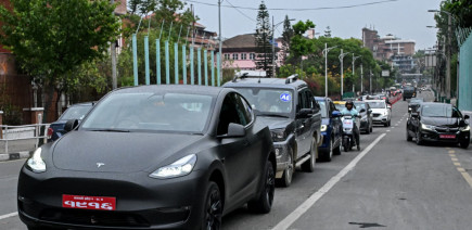 Ce petit pays d’Asie du Sud échappe à la crise énergétique grâce… aux voitures électriques